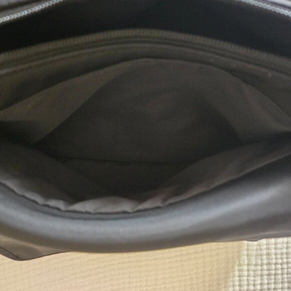 Kate Spade Crossbody Purse - Picture 6 of 6